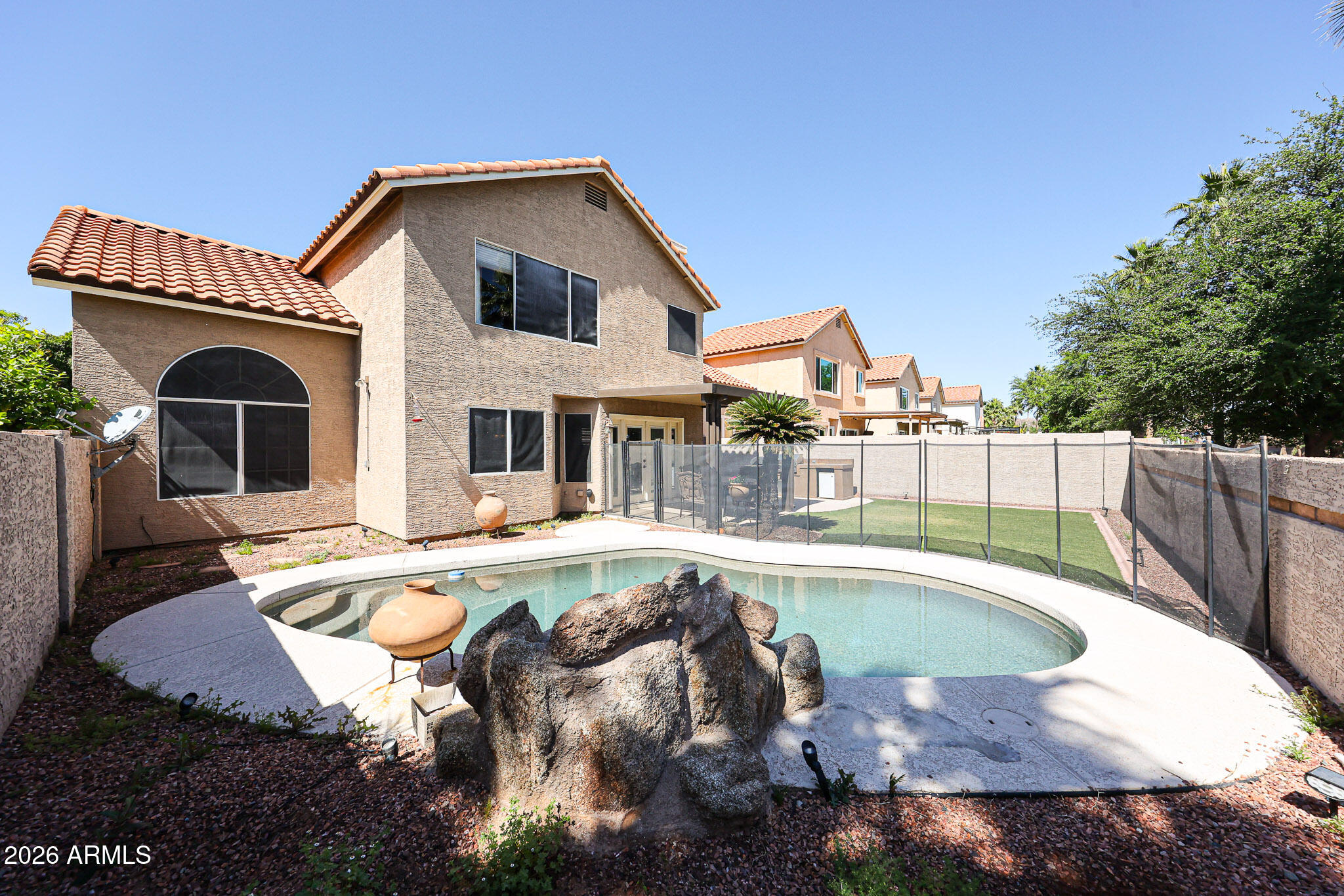 16429 South 33rd Street Phoenix, AZ 85048 - Photo 28 of 29 WATER FEATURE IN POOL