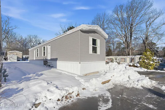 $170,000 | 20 Marcia Memorial Circle, Jackson, NJ 08527