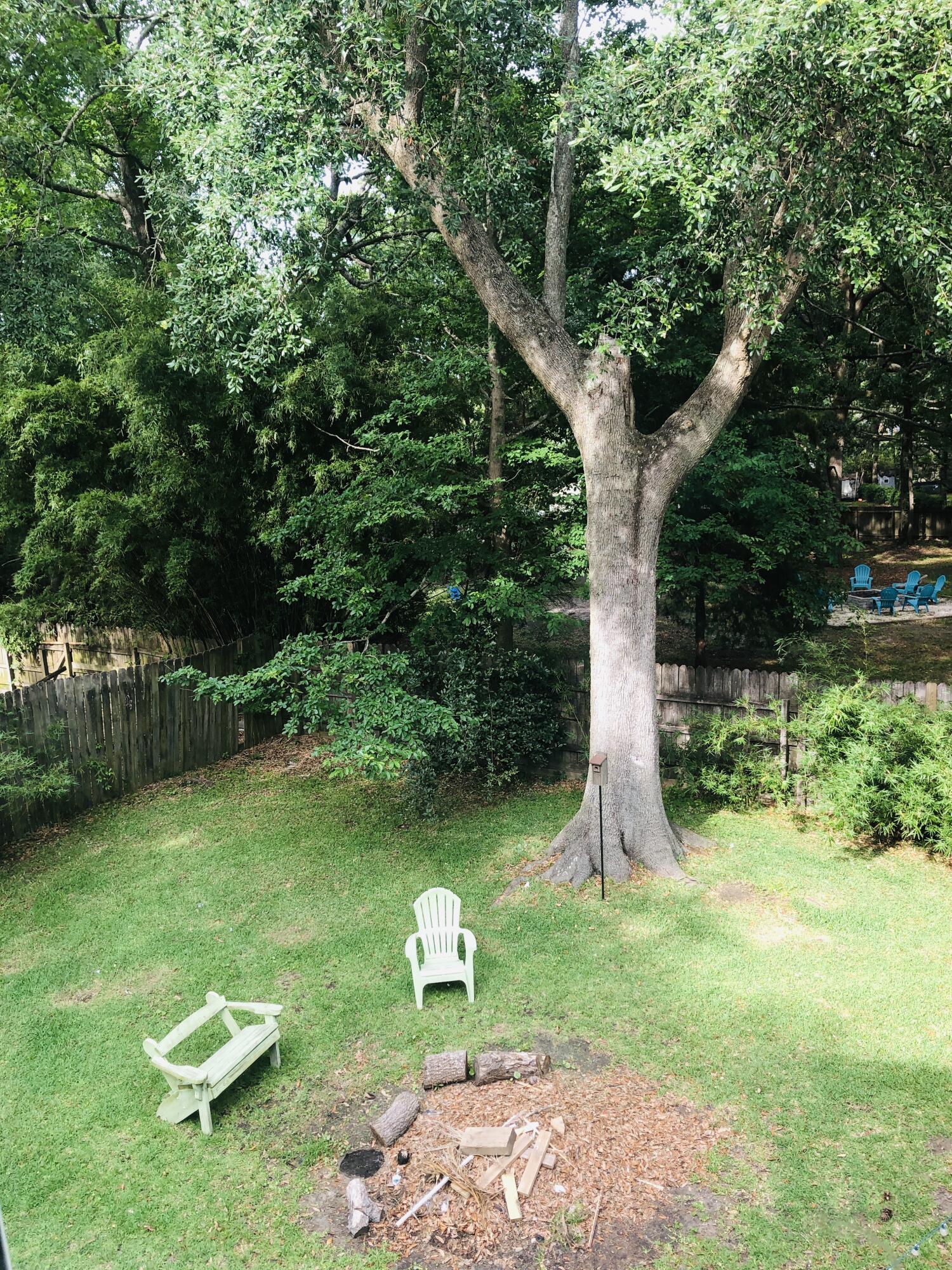 304 Fleming Road Charleston, SC 29412 - Photo 12 of 29 Backyard views