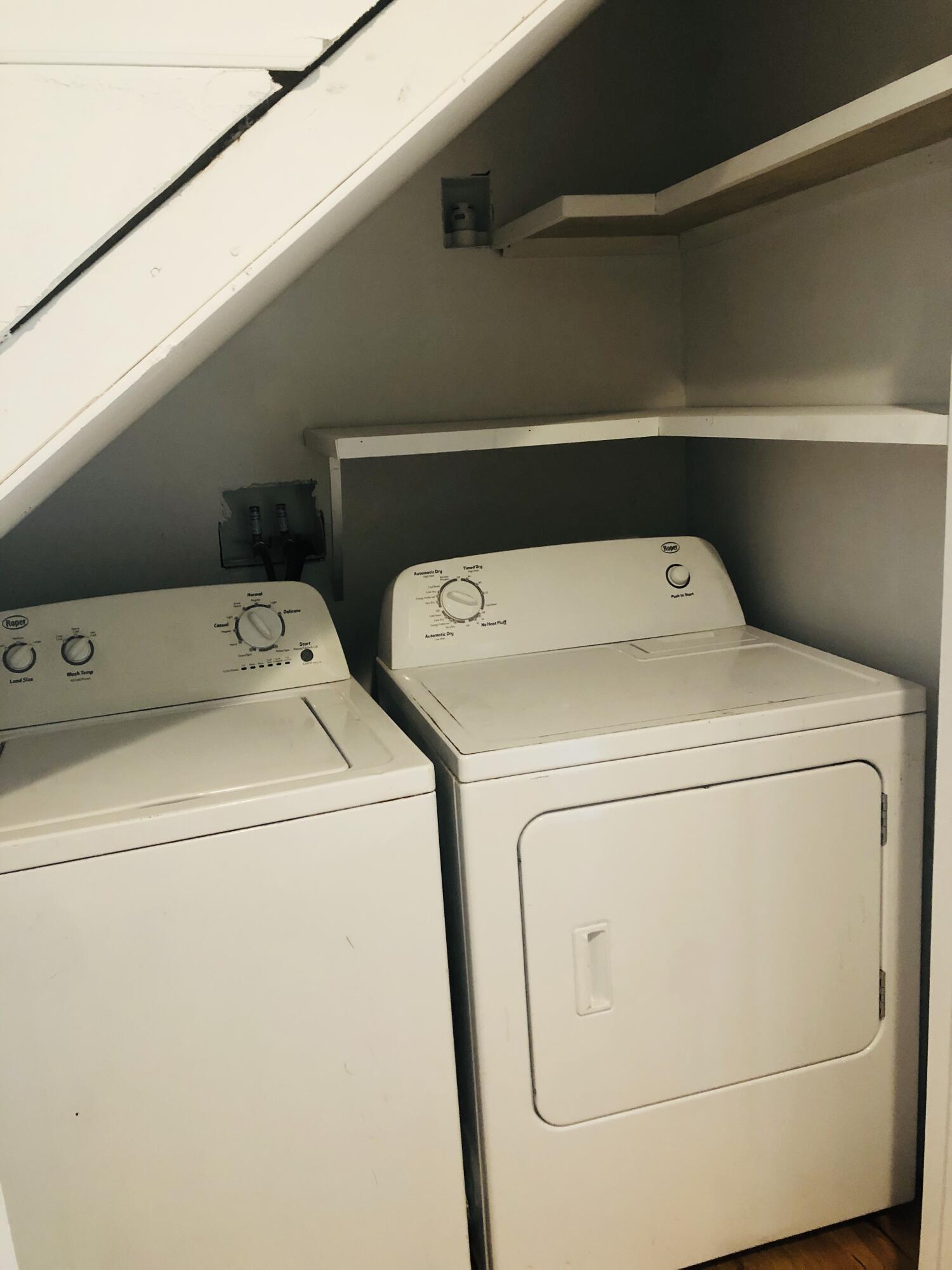 304 Fleming Road Charleston, SC 29412 - Photo 27 of 29 Washer and Dryer