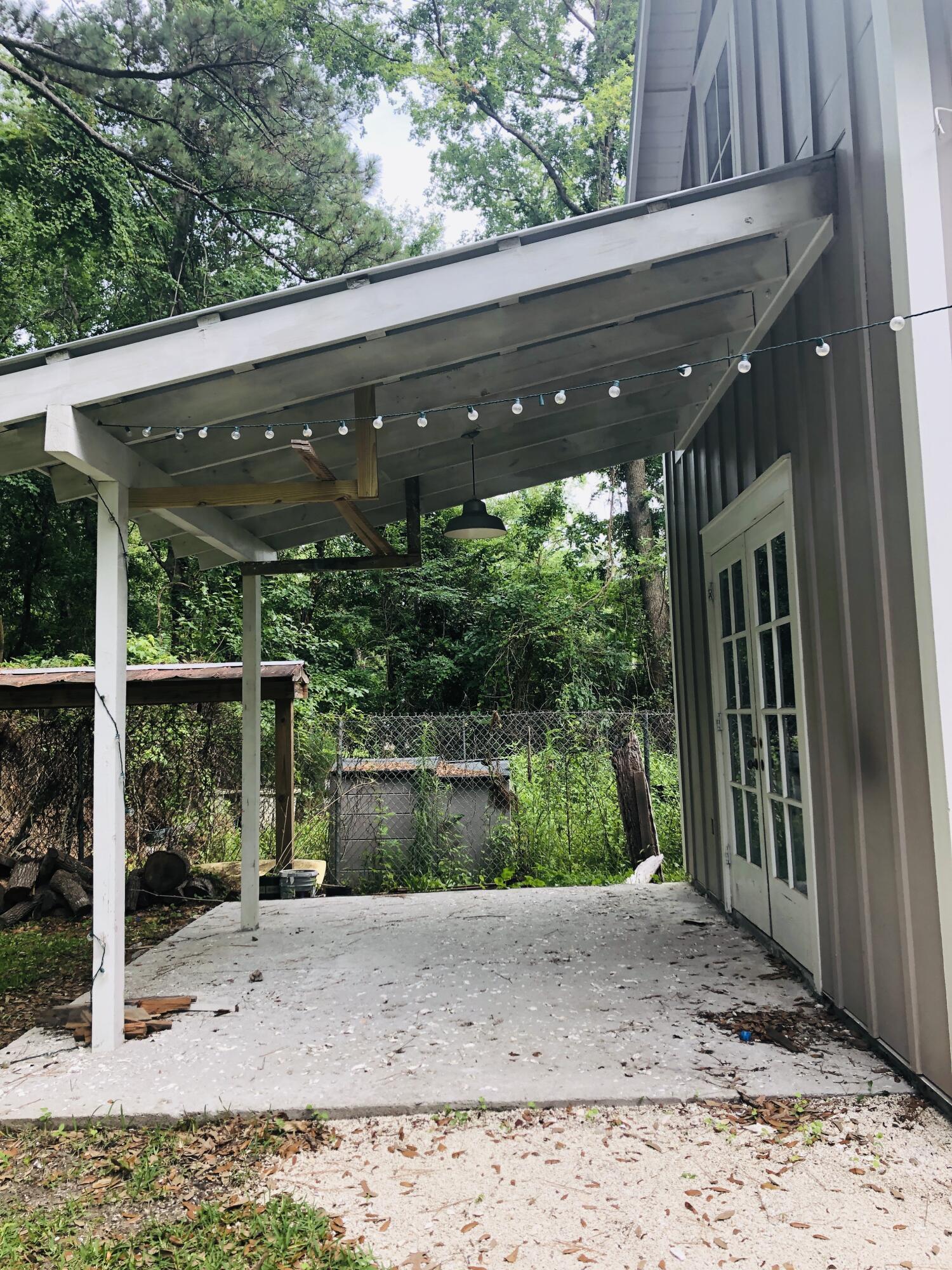 304 Fleming Road Charleston, SC 29412 - Photo 29 of 29 Tabby porch