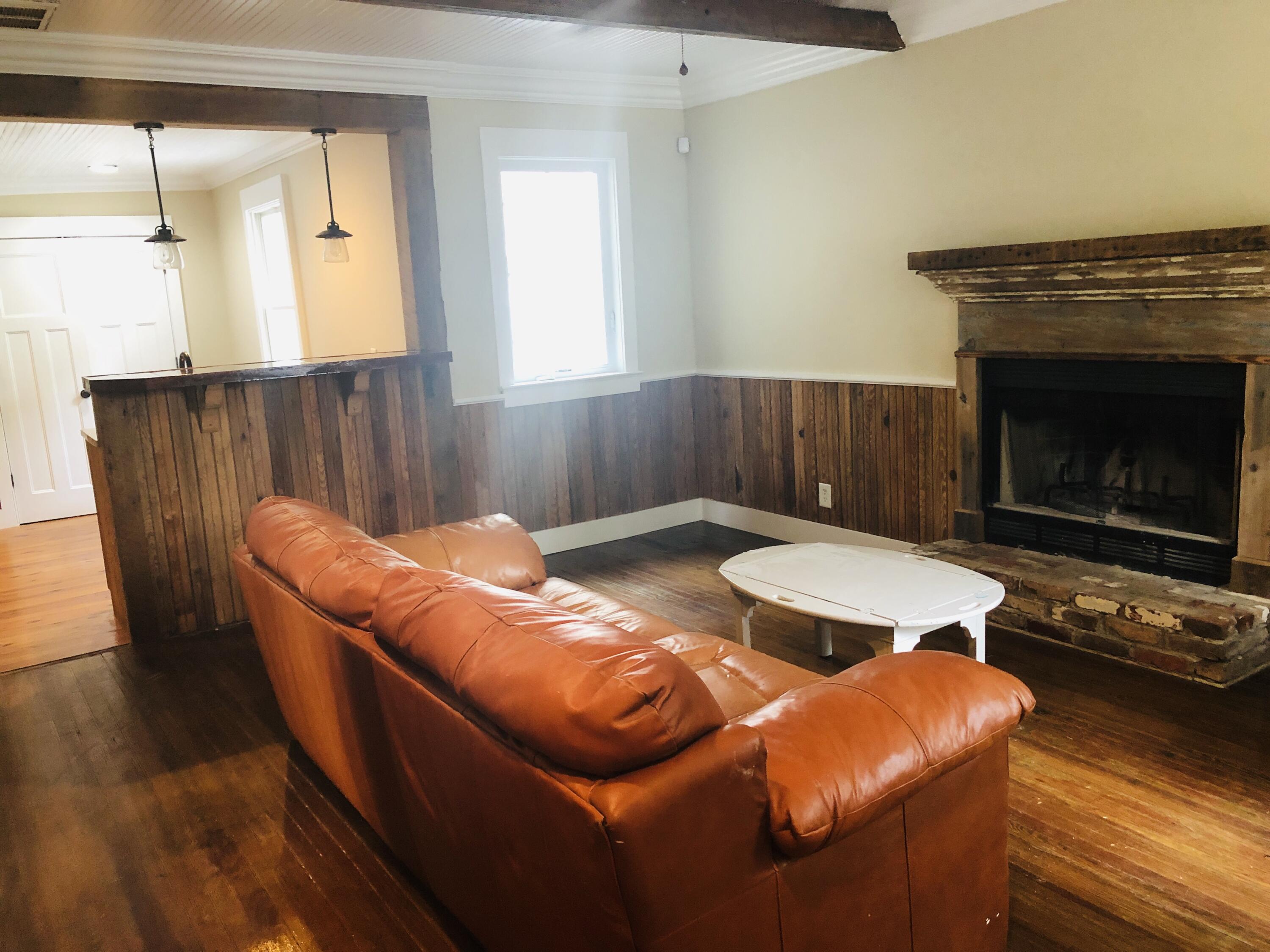304 Fleming Road Charleston, SC 29412 - Photo 7 of 29 Living Room