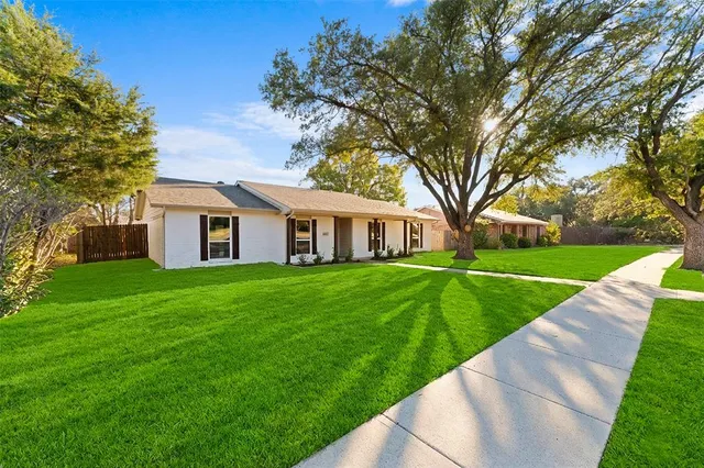 $425,000 | 1528 West Spring Creek Parkway, Plano, TX 75023