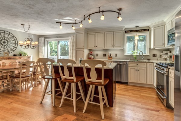 17 Stewart Road North Reading, MA 01864 - Photo 11 of 30 Gallery Image 11