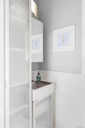 $2,500 | 3309 Blake Street, Unit 207, Denver, CO 80205