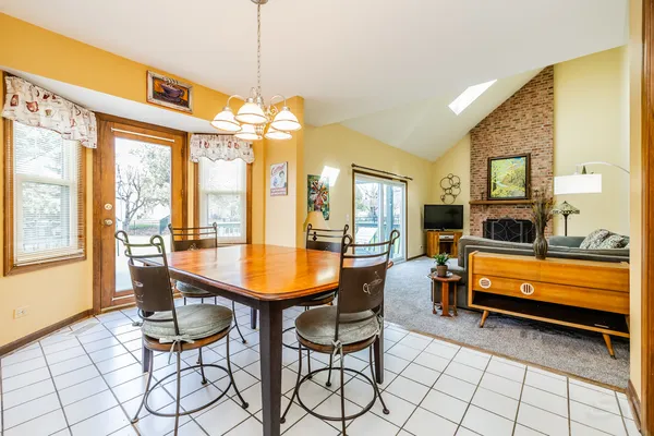 $505,000 | 381 Millington Lane, Aurora, IL 60504