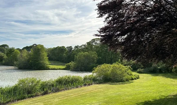 $1,850 | 21 Old Head Of Bay Road, Unit 1, Bourne, MA 02532