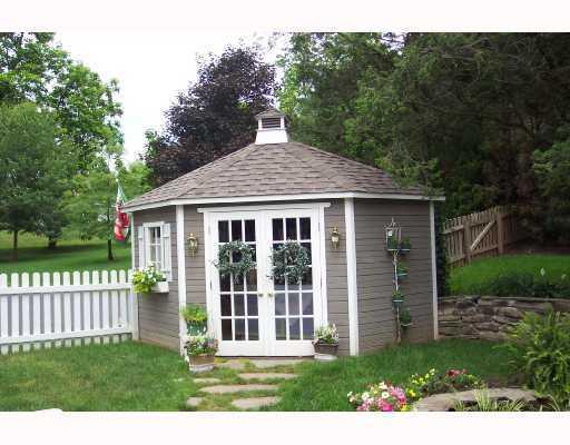 101 Catalpa Ridge Road Fox Chapel, PA 15238 - Photo 3 of 8 Patio/Deck.
