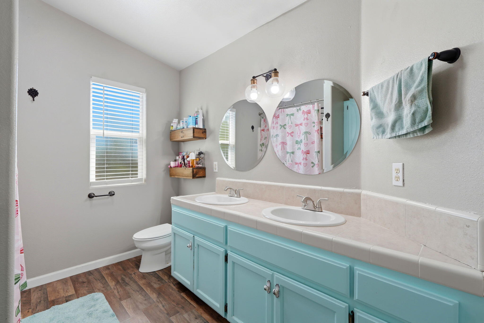 142 South Filbert Road Exeter, CA 93221 - Photo 33 of 41 33-142_S_Filbert_Rd_034