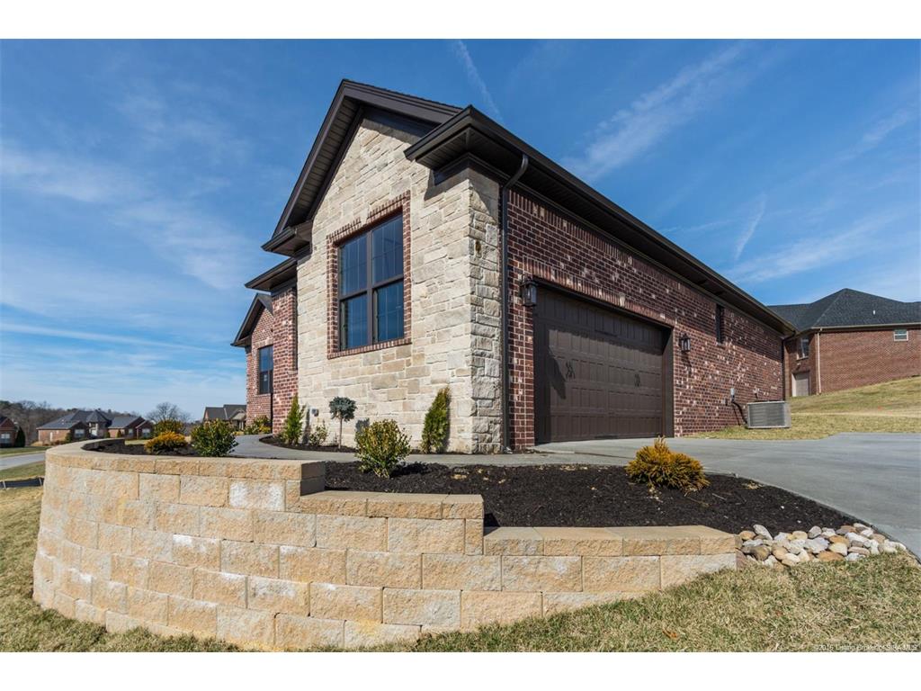 105 Sunset Ridge Court Floyds Knobs, IN 47119 - Photo 36 of 50 Gallery Image 36