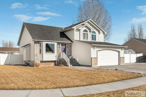 $489,000 | 4113 Birchwood Circle, Ammon, ID 83406