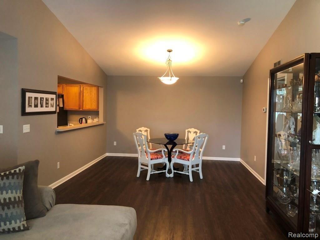 45835 Heather Ridge Drive Macomb, MI 48044 - Photo 7 of 20 dining.JPG