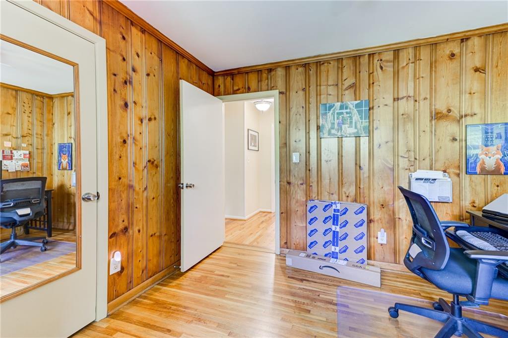 2423 Woodacres Road Northeast Atlanta, GA 30345 - Photo 18 of 39