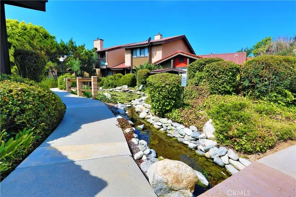 $2,850 | 171 South Hollenbeck Avenue, Covina, CA 91723