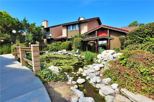 $2,850 | 171 South Hollenbeck Avenue, Covina, CA 91723