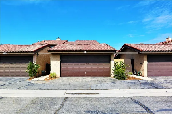 $2,850 | 171 South Hollenbeck Avenue, Covina, CA 91723