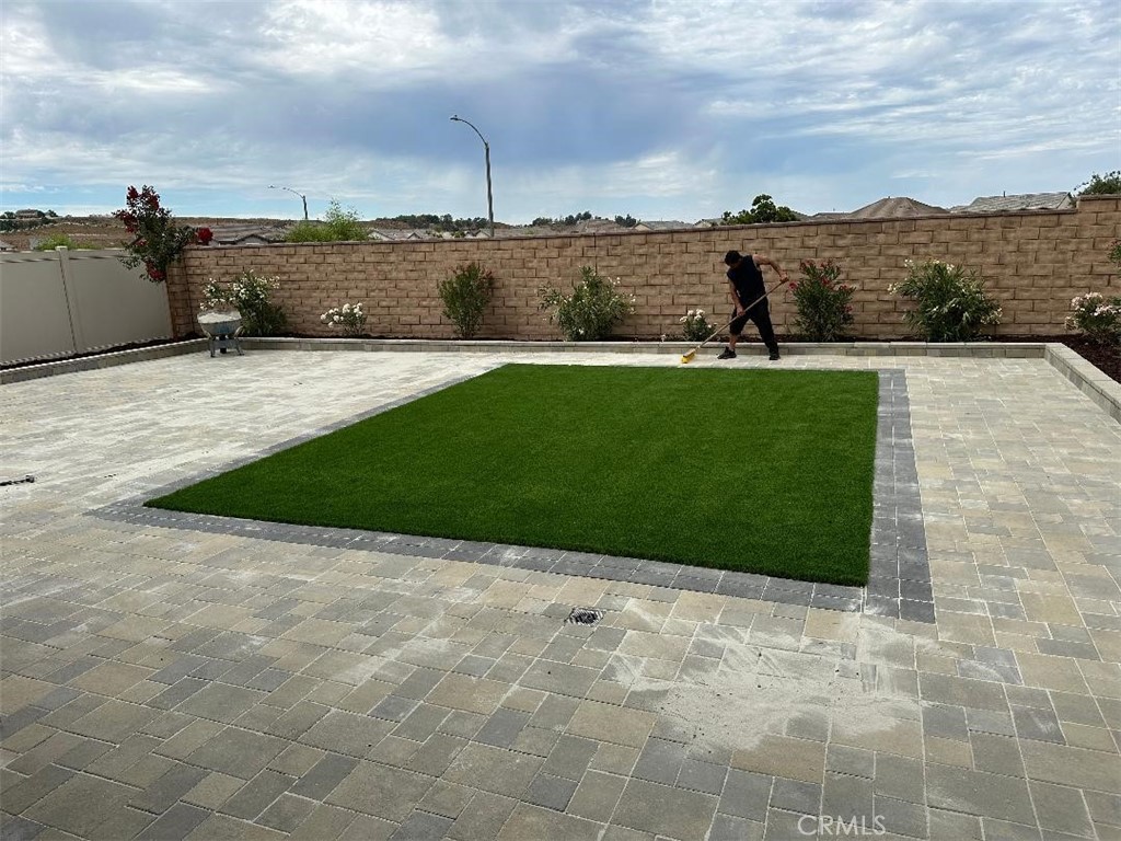 39547 Verbena Way Temecula, CA 92591 - Photo 26 of 31 a view of a garden
