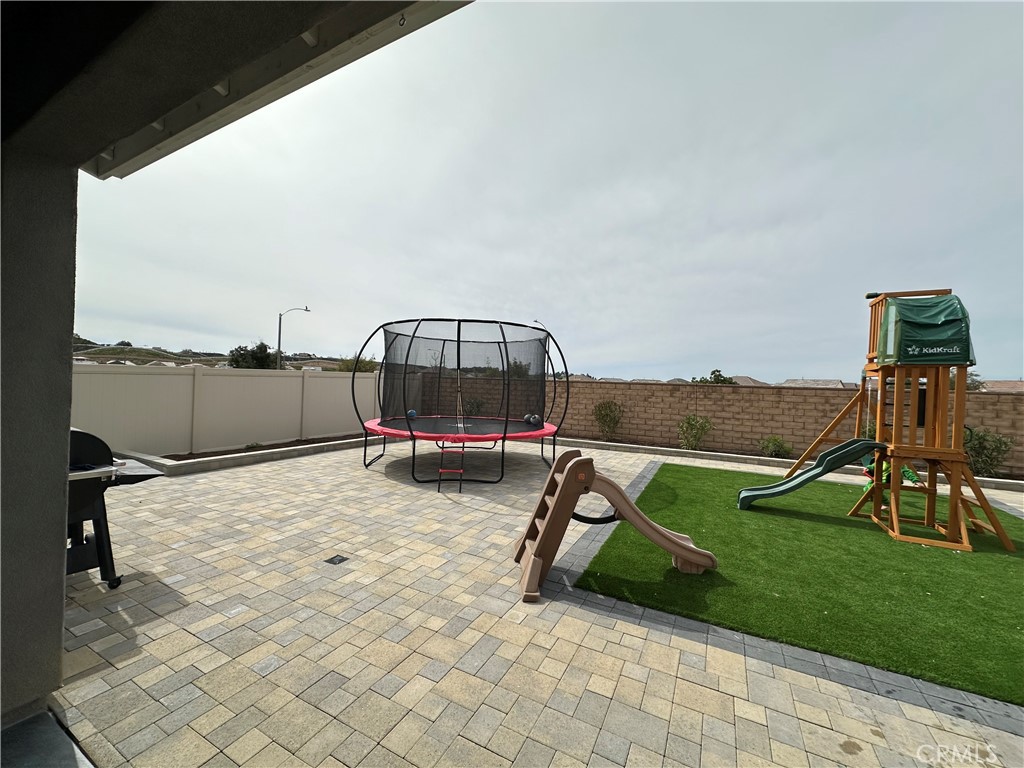 39547 Verbena Way Temecula, CA 92591 - Photo 27 of 31 a view of a outdoor space