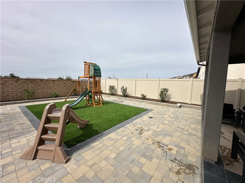 39547 Verbena Way Temecula, CA 92591 - Photo 28 of 31 a view of a terrace with chairs