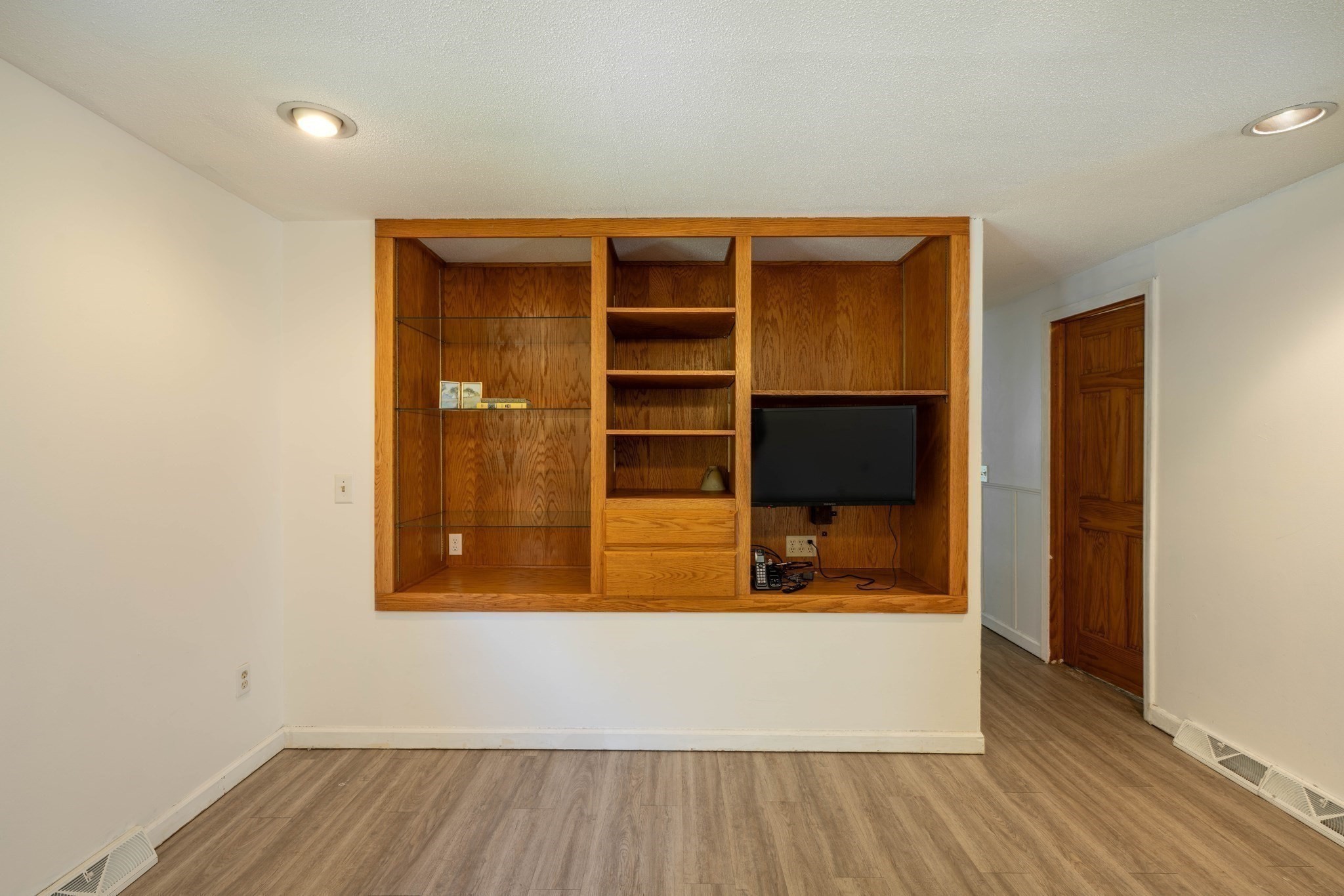 441 Dingle Road Worthington, MA 01098 - Photo 14 of 40 Gallery Image 14