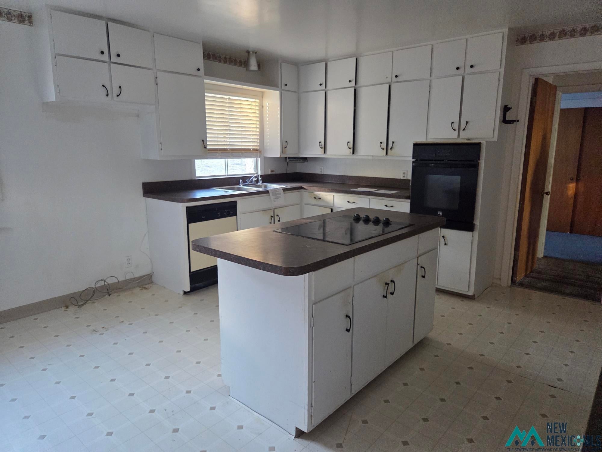 1522 Hogan Street Raton, NM 87740 - Photo 4 of 13 Gallery Image 4