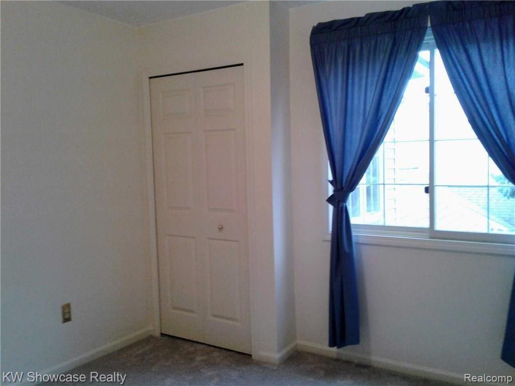 29523 English Way Novi, MI 48377 - Photo 20 of 22