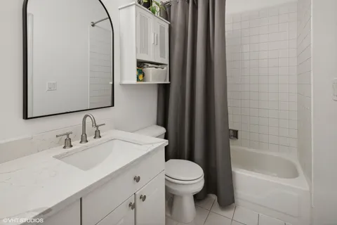$459,000 | 303 West Scott Street, Unit 402, Chicago, IL 60610
