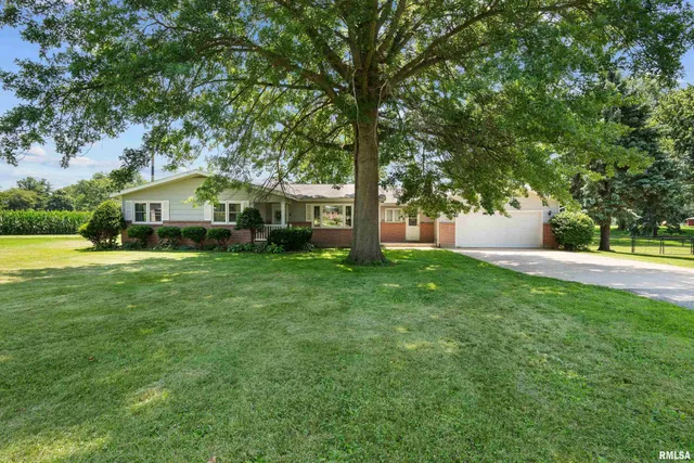 $237,500 | 2304 Oak Street, Rock Falls, IL 61071