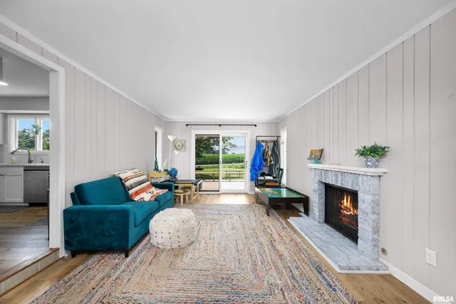 $237,500 | 2304 Oak Street, Rock Falls, IL 61071