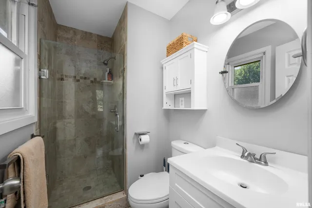 $237,500 | 2304 Oak Street, Rock Falls, IL 61071