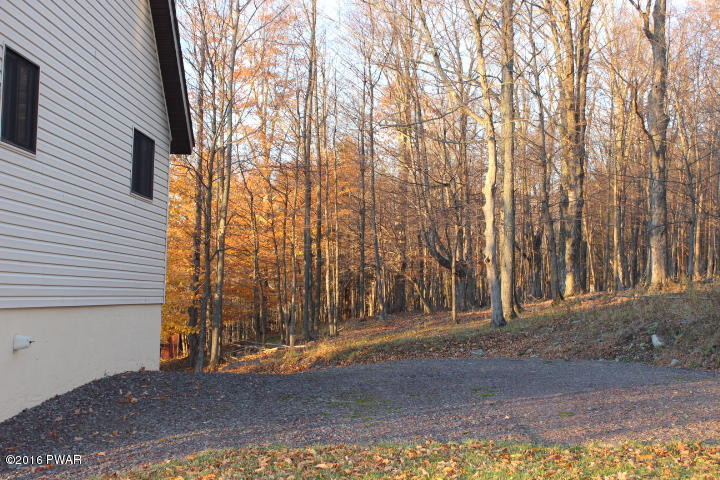 2301 Brookfield Road Lake Ariel, PA 18436 - Photo 32 of 37