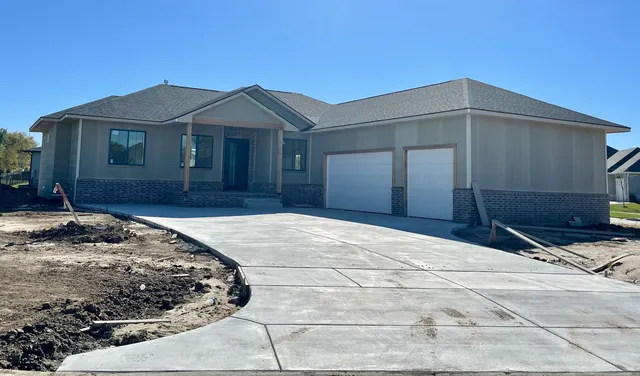 $460,000 | 1708 Summerchase Place, Derby, KS 67037