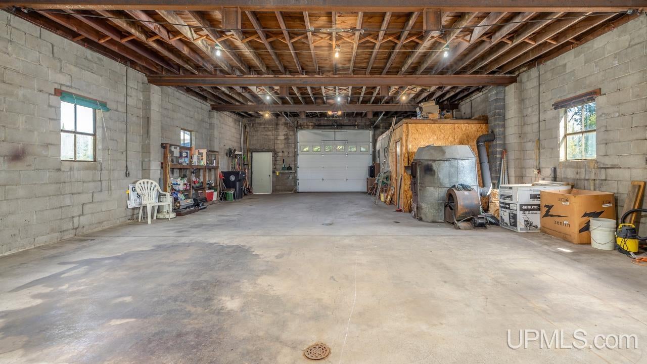 3691 K Road Bark River, MI 49807 - Photo 24 of 36 Gallery Image 24
