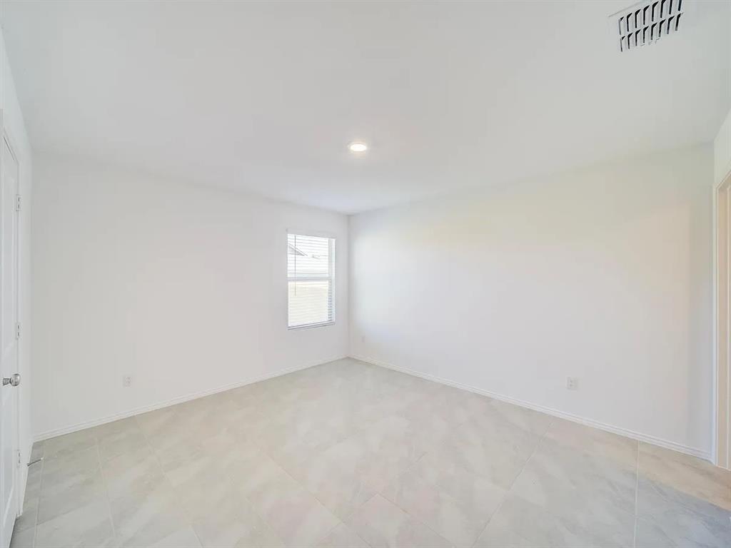 352 Sun Bluff Road Fort Worth, TX 76052 - Photo 26 of 33