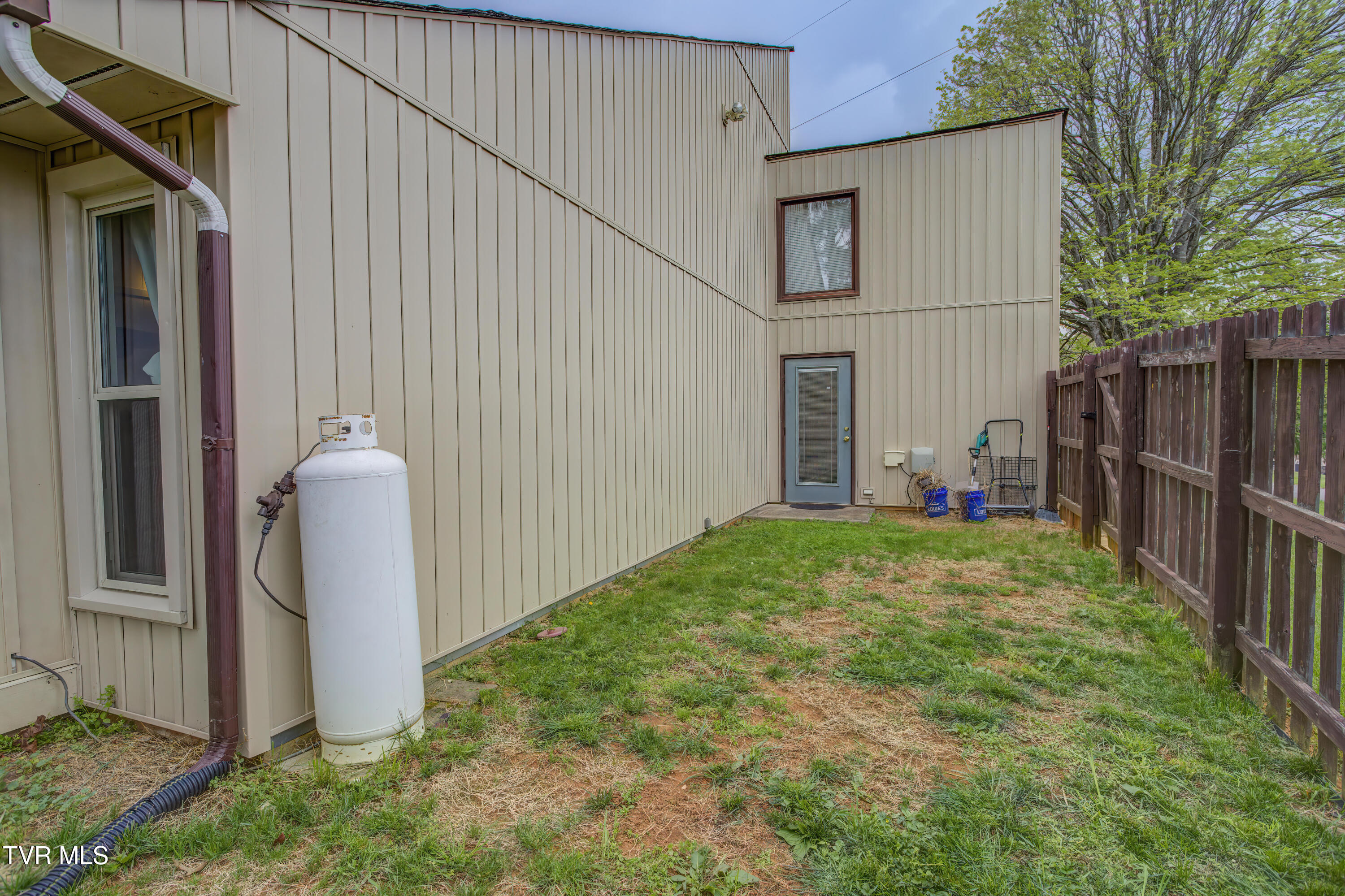 780 Hamilton Road, Unit C1 Blountville, TN 37617 - Photo 6 of 24 780 Hamilton Road C1 (6)