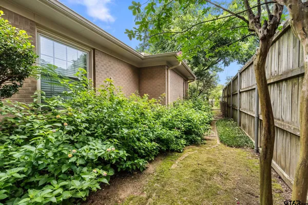 $339,500 | 2026 South Wall Avenue, Tyler, TX 75701