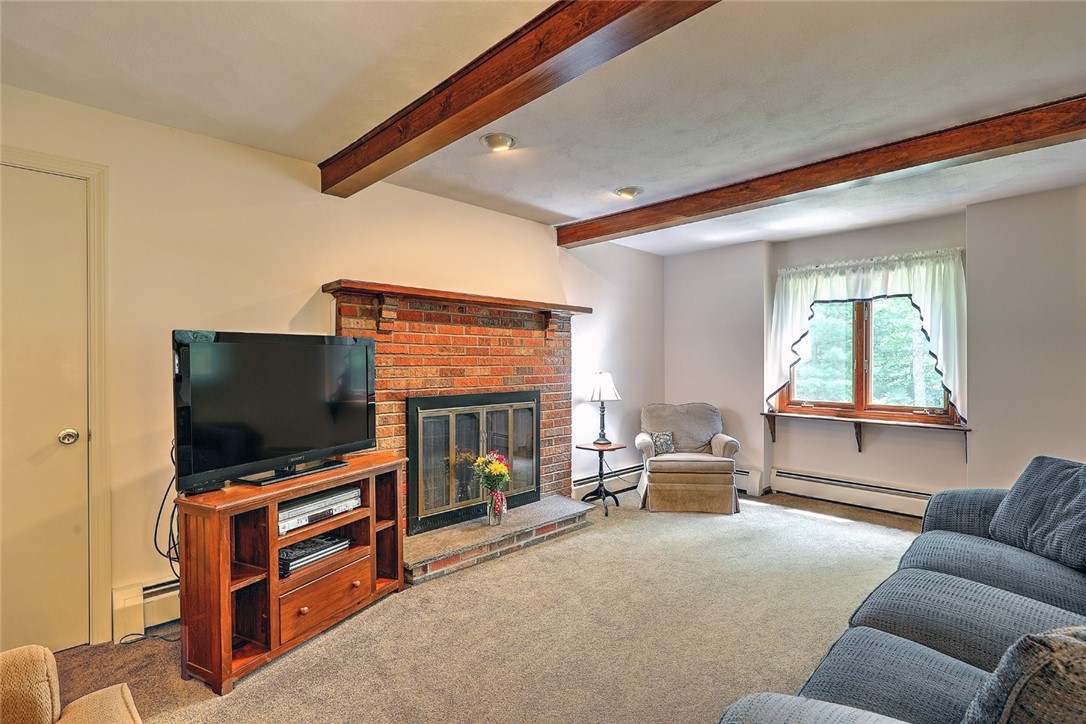 2025 Division Road East Greenwich, RI 02818 - Photo 8 of 49 Gallery Image 8