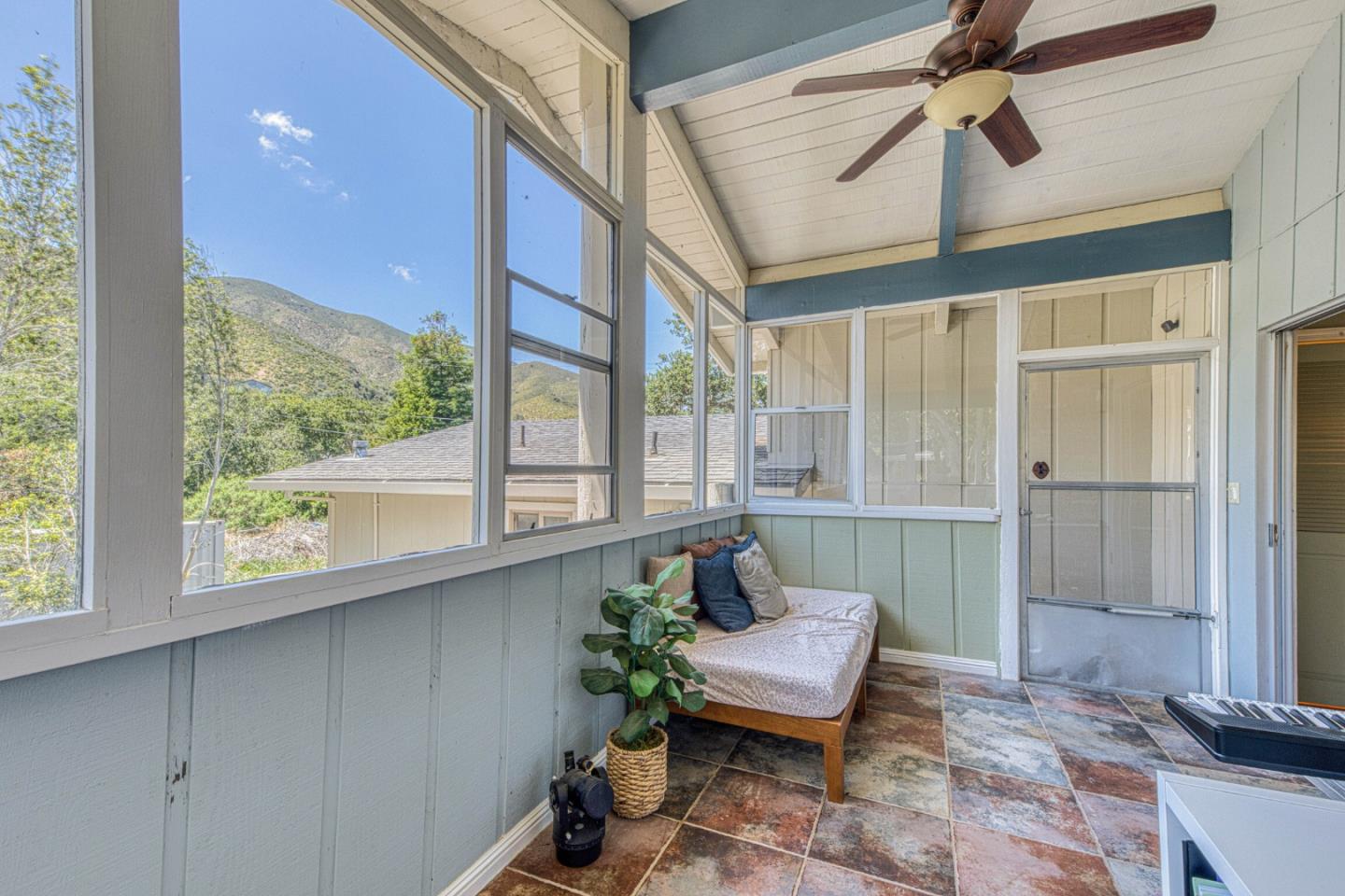 394 Mesa Road Salinas, CA 93908 - Photo 23 of 53 a outdoor space with couch