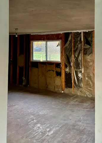 $109,000 | 854 South Crystal Avenue, Benton Harbor, MI 49022