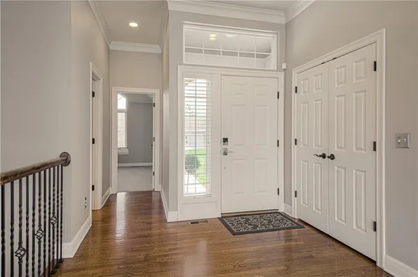 $620,000 | 14317 Manor Court, Leawood, KS 66224