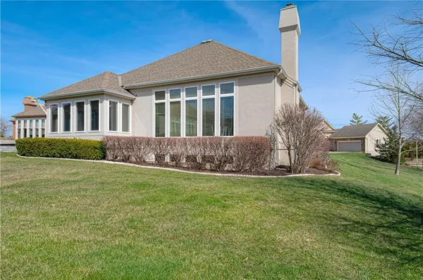 $620,000 | 14317 Manor Court, Leawood, KS 66224