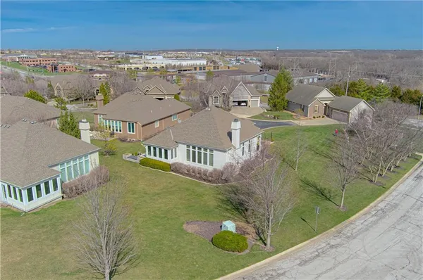 $620,000 | 14317 Manor Court, Leawood, KS 66224