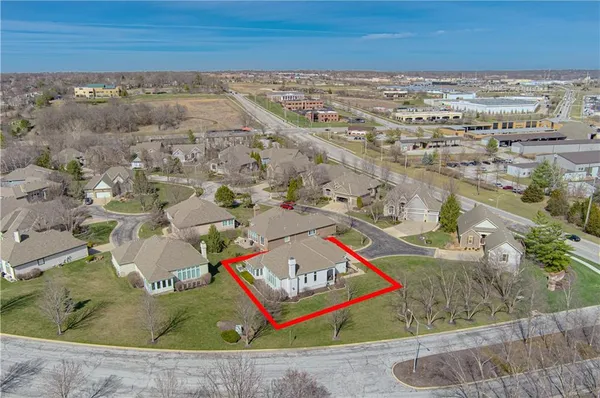 $620,000 | 14317 Manor Court, Leawood, KS 66224
