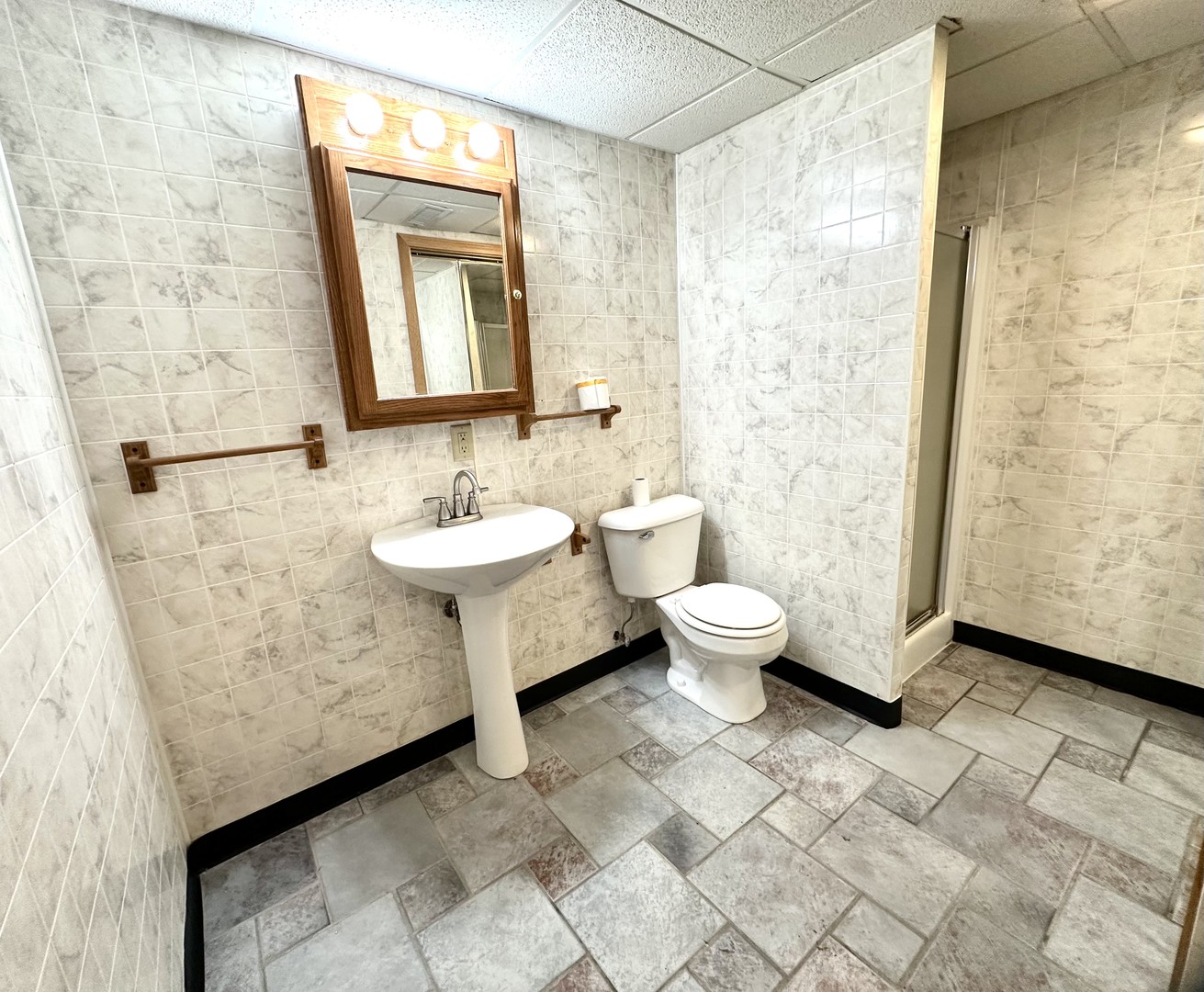 1737 Gleason Drive Rantoul, IL 61866 - Photo 14 of 17 Gallery Image 14