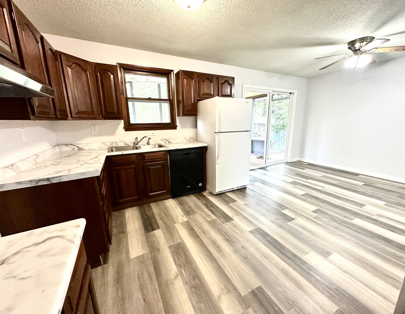 1737 Gleason Drive Rantoul, IL 61866 - Photo 4 of 17 Gallery Image 4