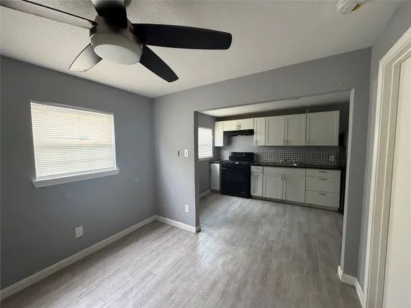 $750 | 7018 Avenue F, Unit 8, Houston, TX 77011