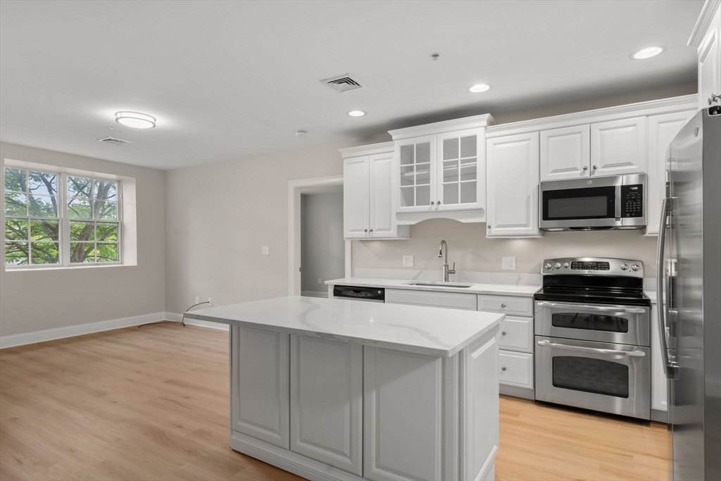 89 Lewis Bay Road, Unit 202 Barnstable, MA 02601 - Photo 6 of 39