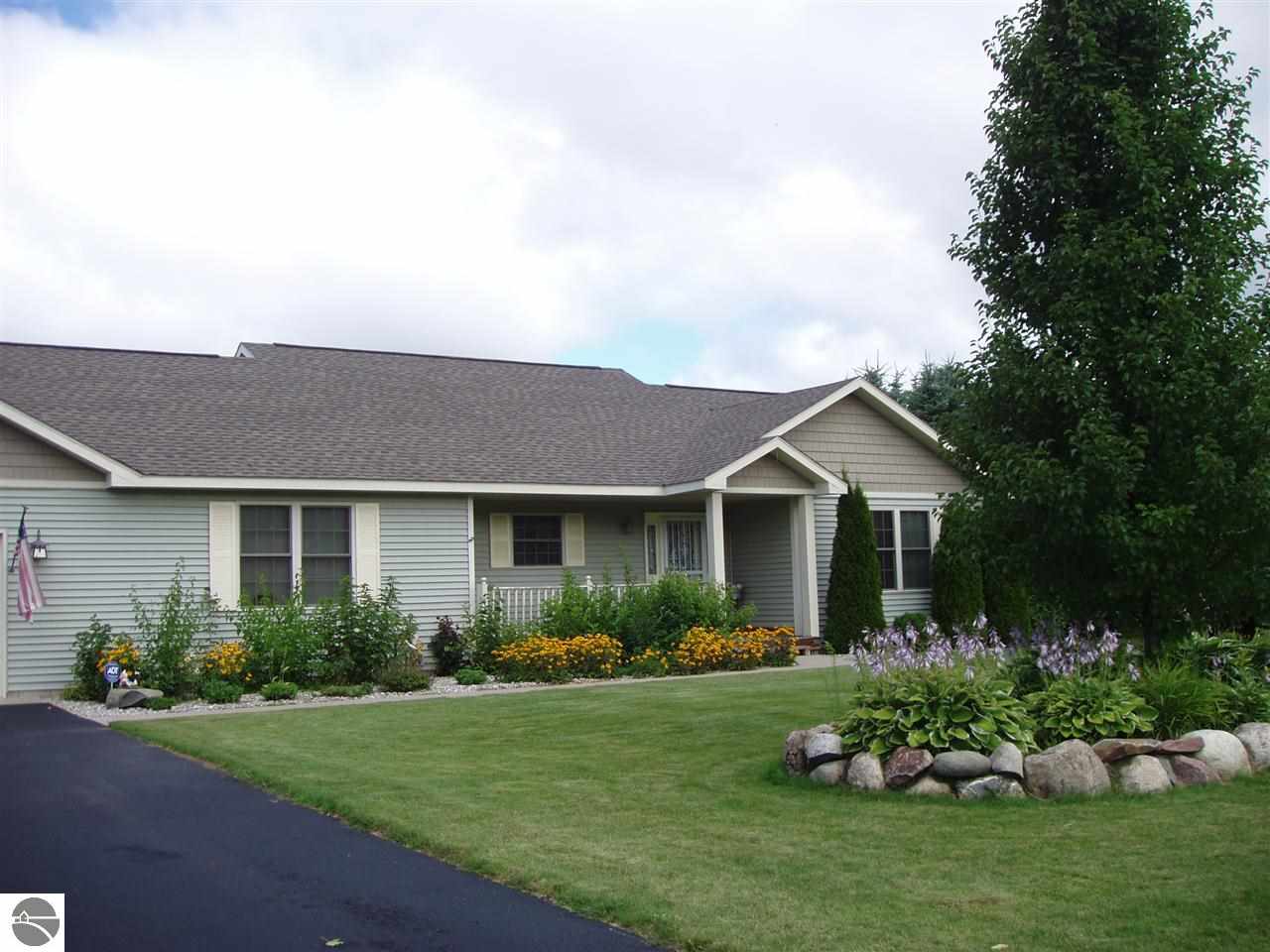 1108 South Ridge Court Traverse City, MI 49696 - Photo 1 of 36 1746463.JPG