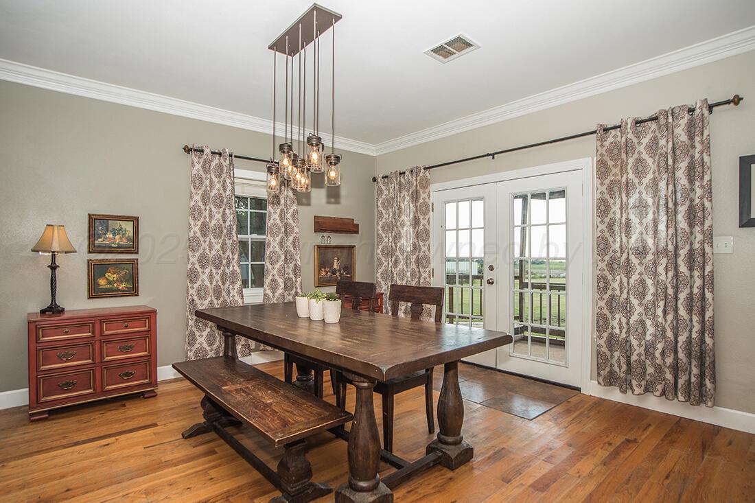 23250 Brown Road Canyon, TX 79015 - Photo 13 of 47 Dining room