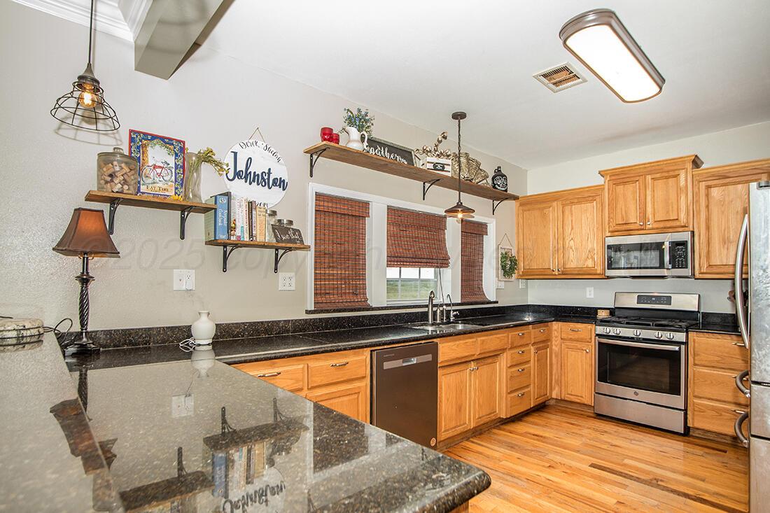23250 Brown Road Canyon, TX 79015 - Photo 17 of 47 Kitchen